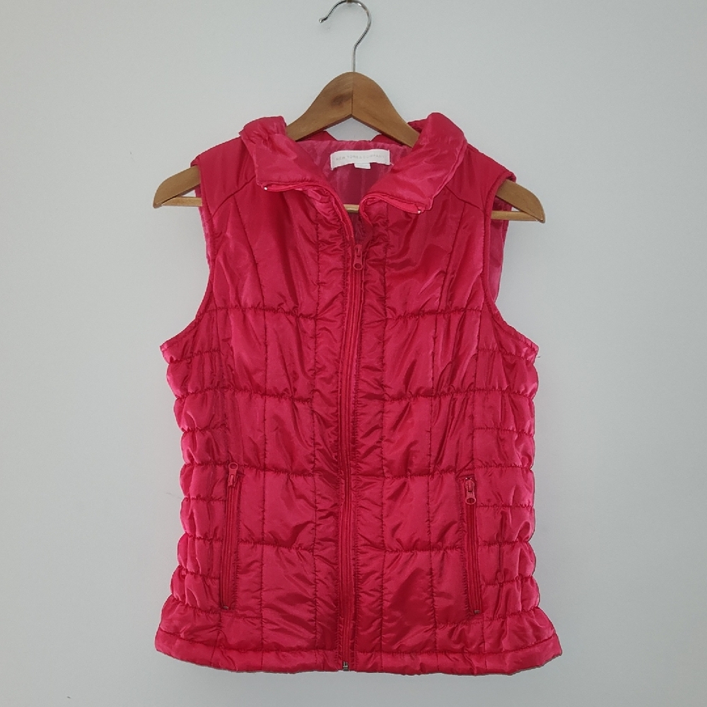 New York & Company Puffer Vest Medium  Barbie Pink Cozy Chic Colorful Winter
